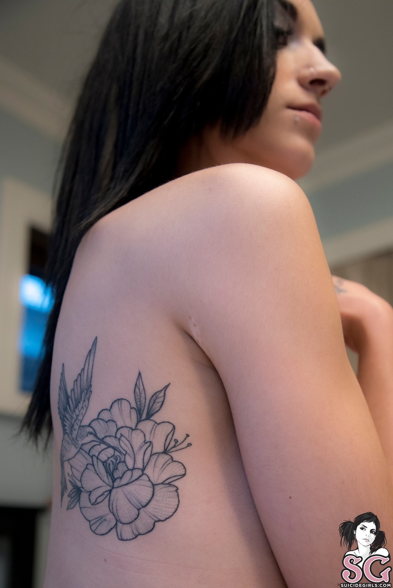 jasminemorte-saveitforthebedroom-31.jpg