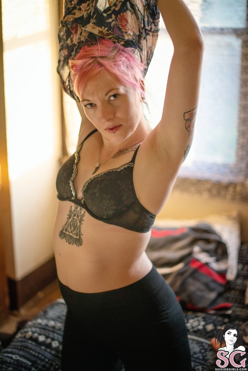 venomousrose-habibi-13.jpg