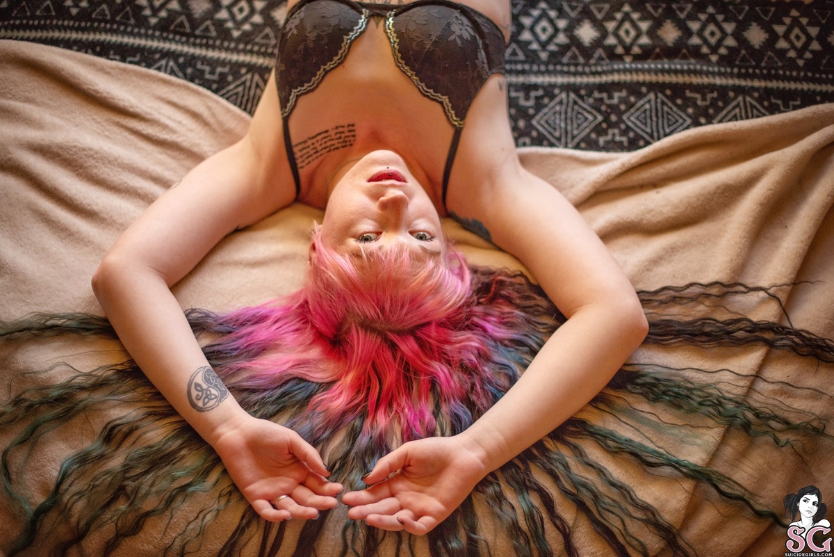 venomousrose-habibi-15.jpg