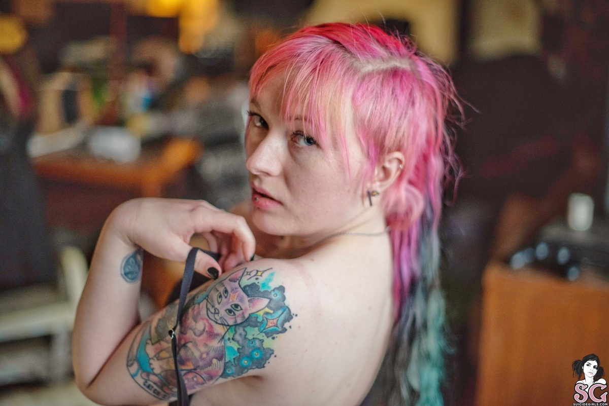 venomousrose-habibi-31.jpg