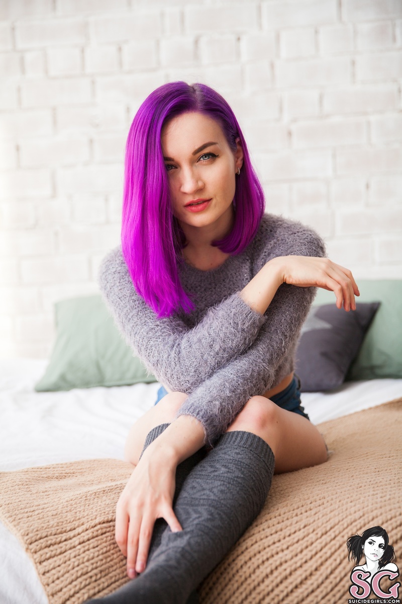 verdgyvi-shadesofpurple-01.jpg