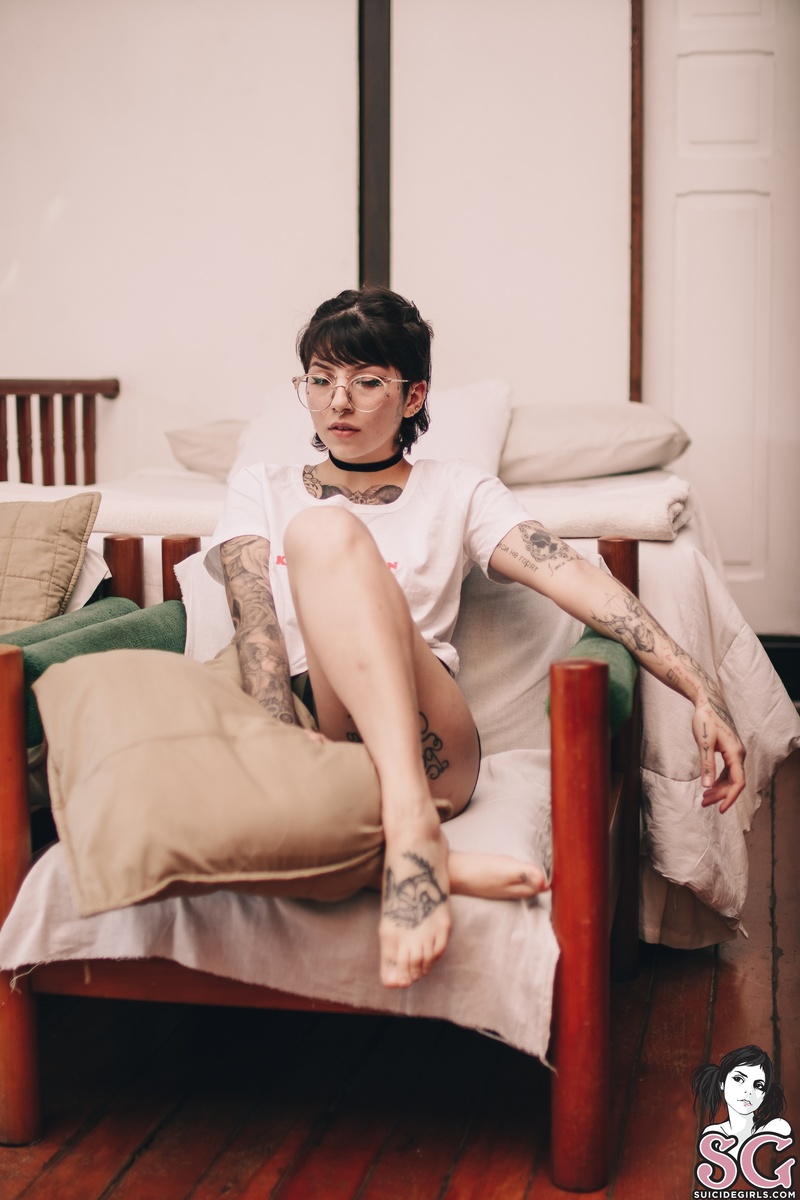 antonieta-kidslovesatan-01.jpg