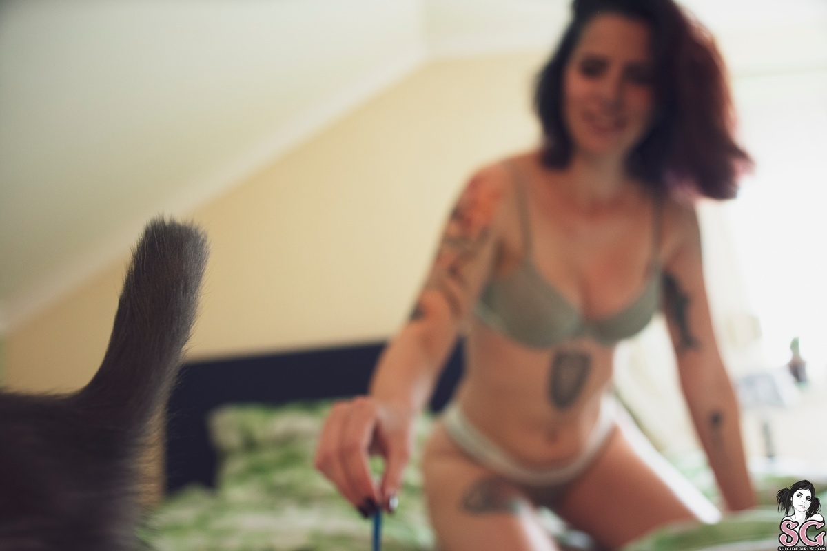 brigittesummers-hellokittens-19.jpg