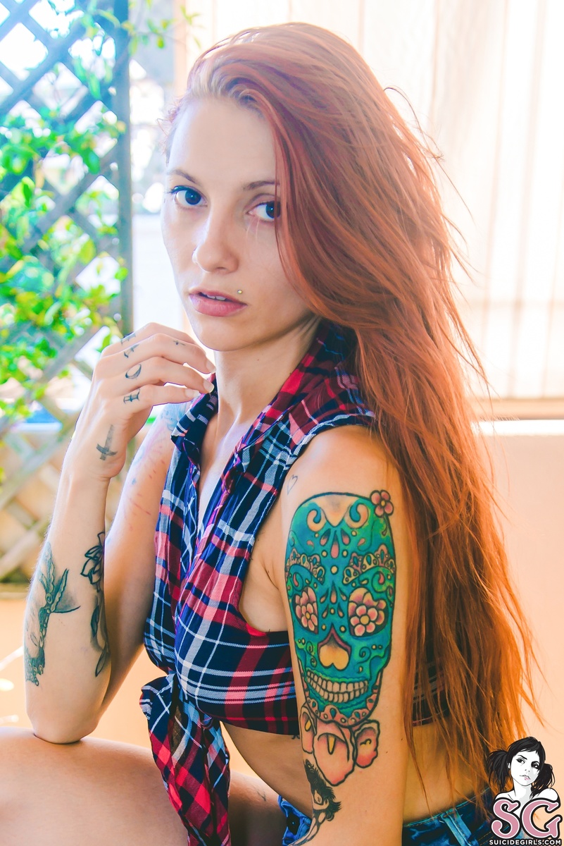 elenaamaru-deckchairdelight-01.jpg