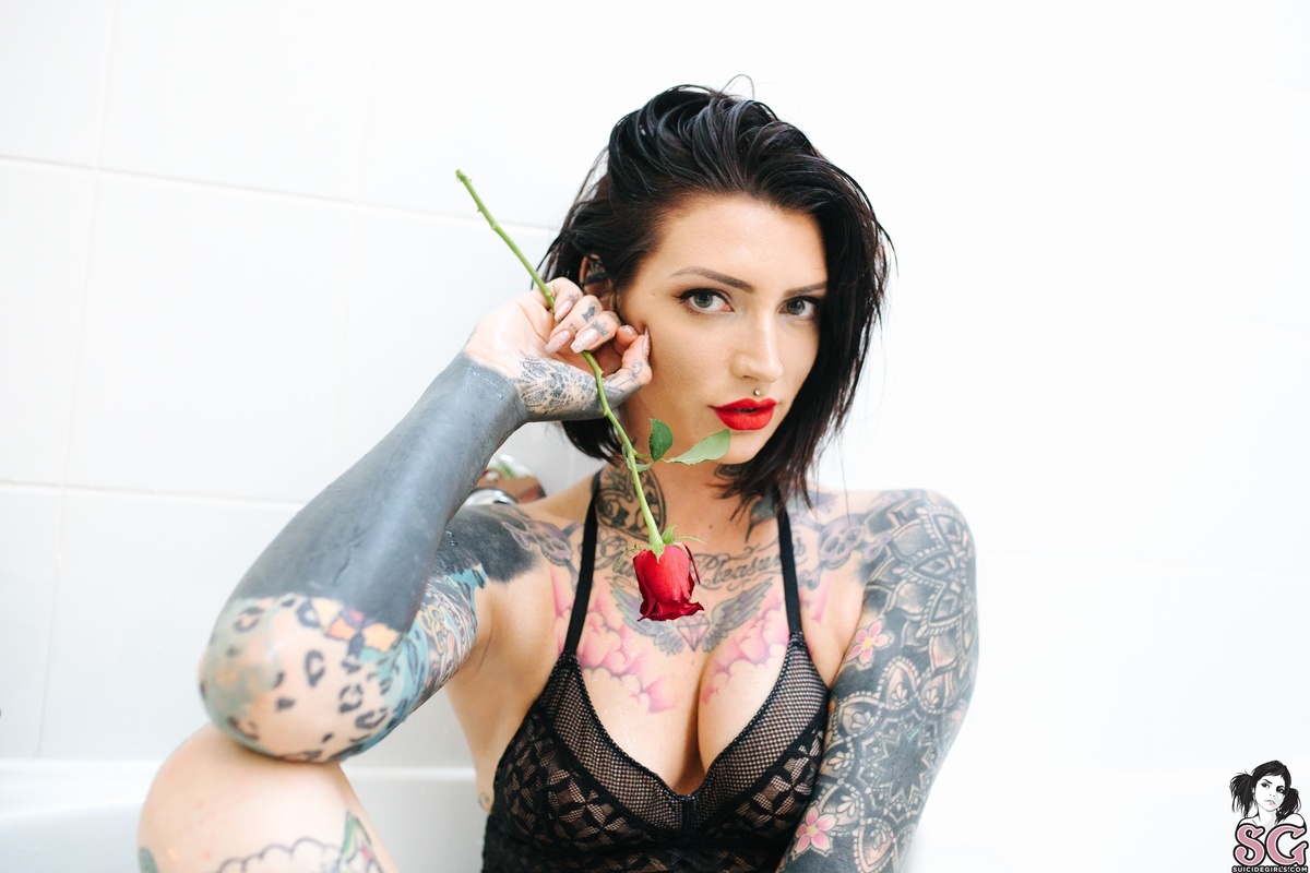 helenjade-heartbreaker-17.jpg