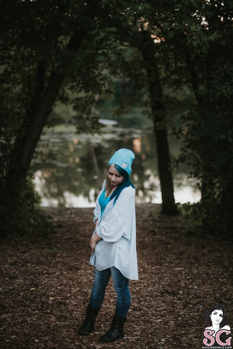 rainn-journeyblue-09.jpg