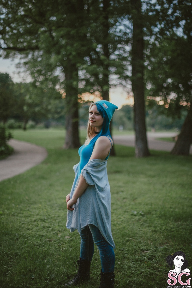 rainn-journeyblue-21.jpg