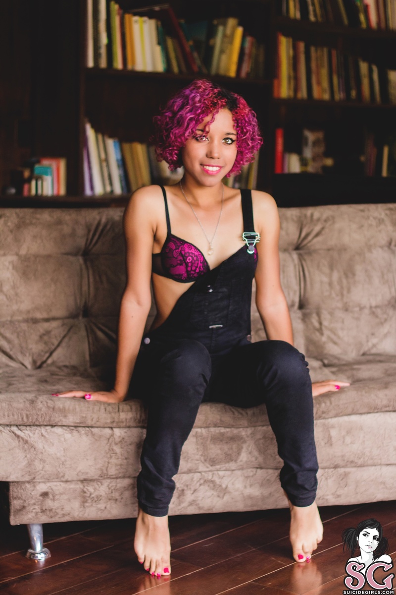 leenda-plumcandy-01.jpg