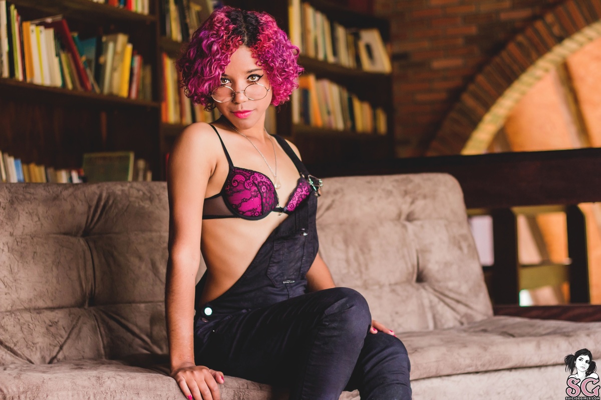 leenda-plumcandy-03.jpg