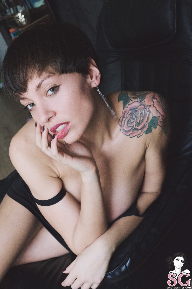 ginyi-mynameis-05.jpg