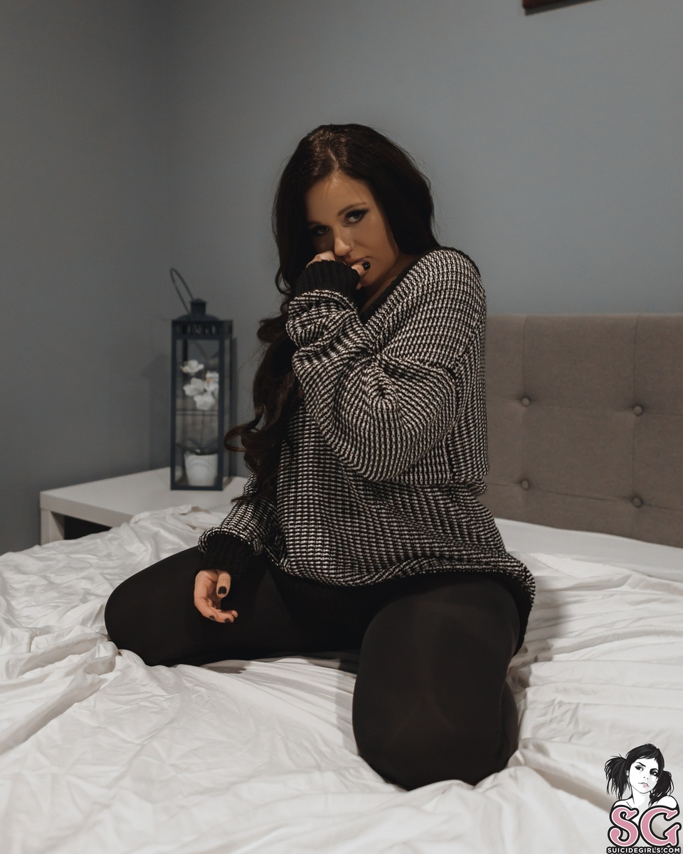 ruthlessrachel-doubleentendre-03.jpg