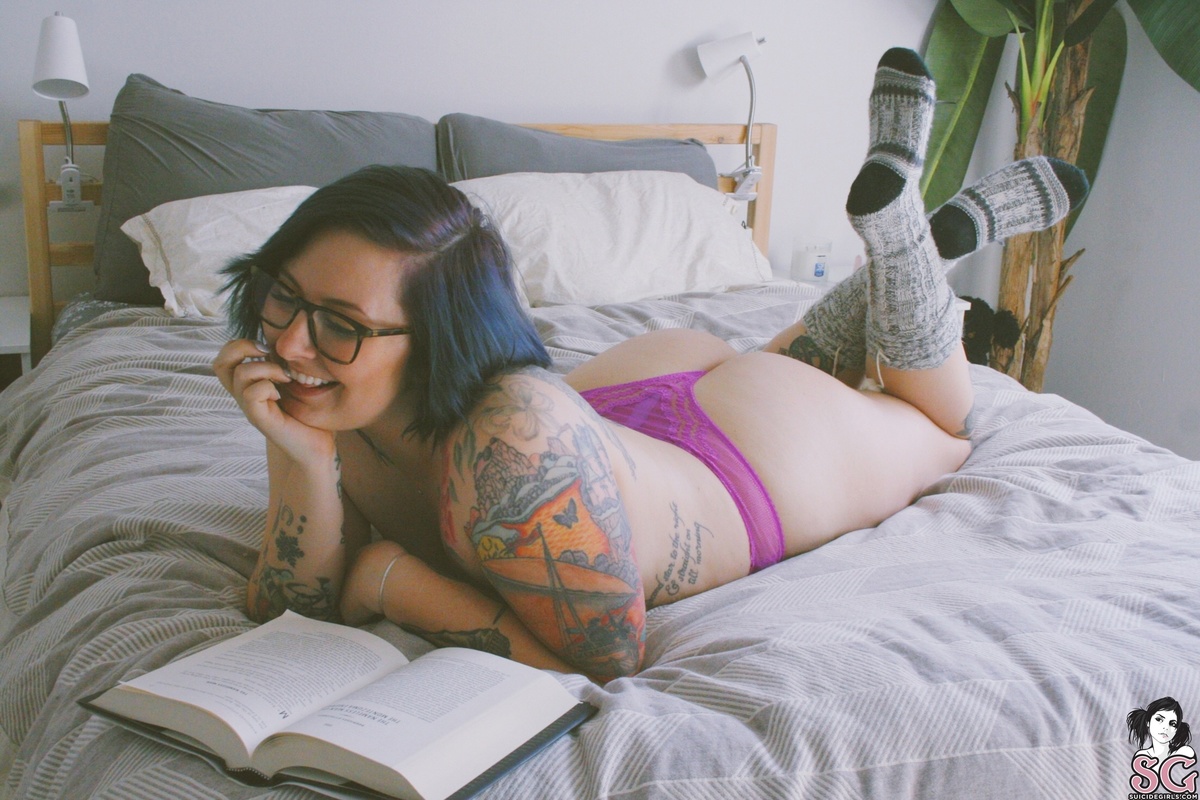 tattooedsecrets-sweatersmysterynovels-25.jpg