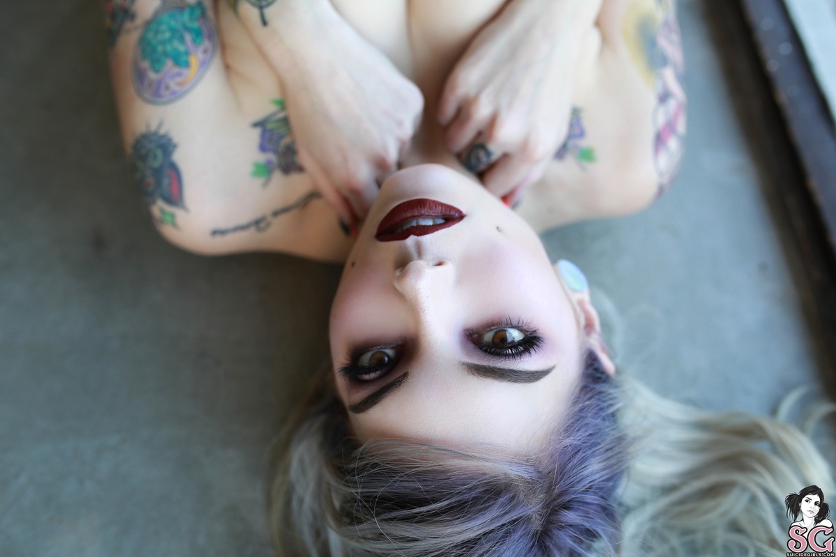ghostleeb-theglasshouse-21.jpg