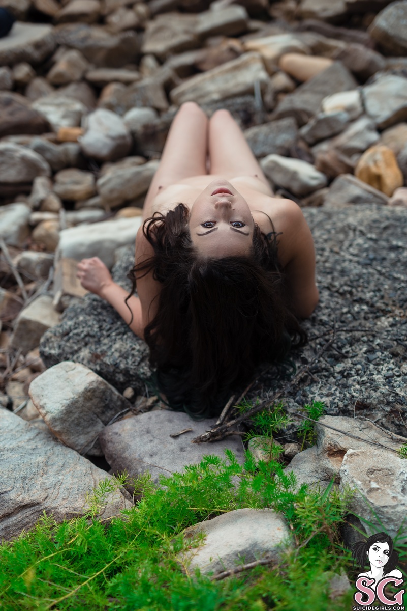 missnickers-tremble-37.jpg