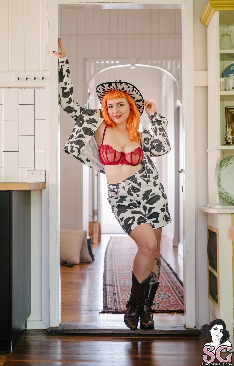 blossyblue-cowgirlsfromhell-03.jpg