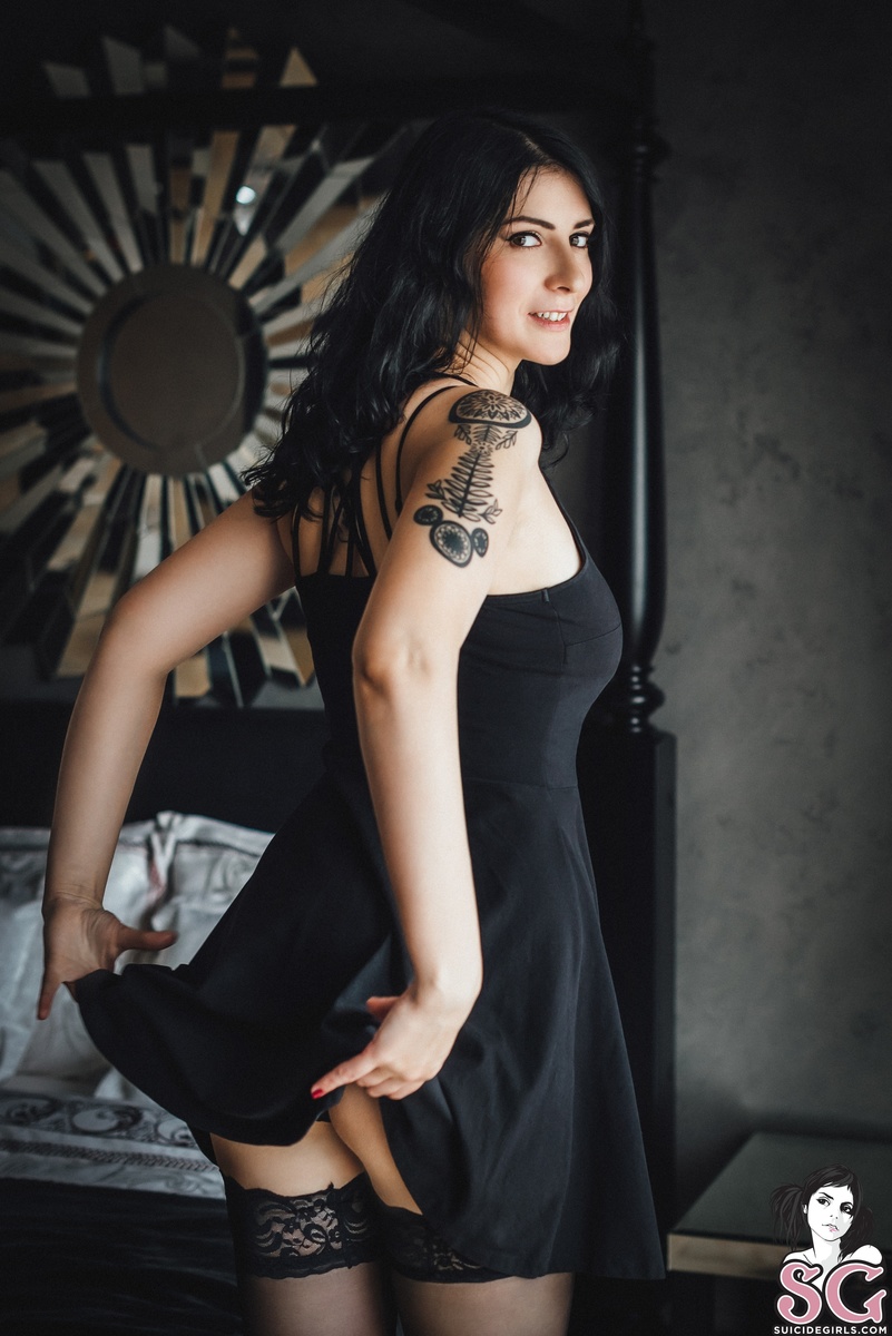 wolfiev-darkluxury-03.jpg