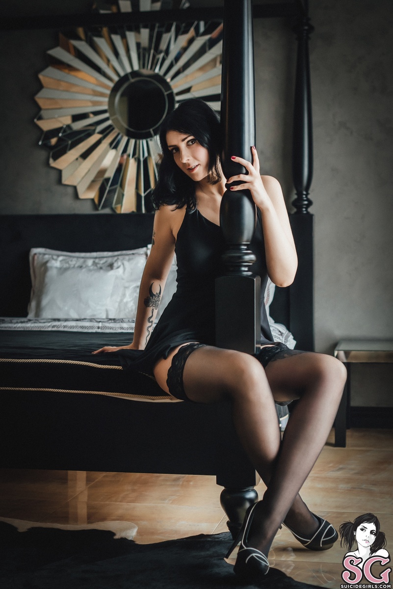 wolfiev-darkluxury-05.jpg