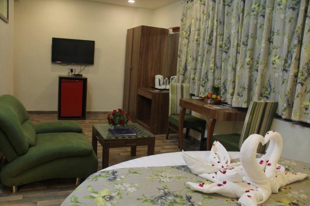 Best hotels in Ahmedabad.-Tribecca Inn
