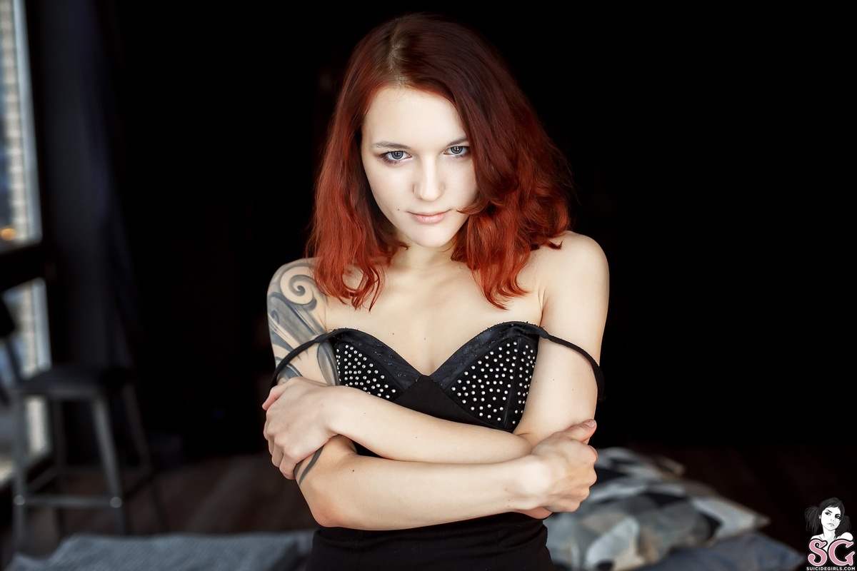 redlyme-blackcelebration-03.jpg