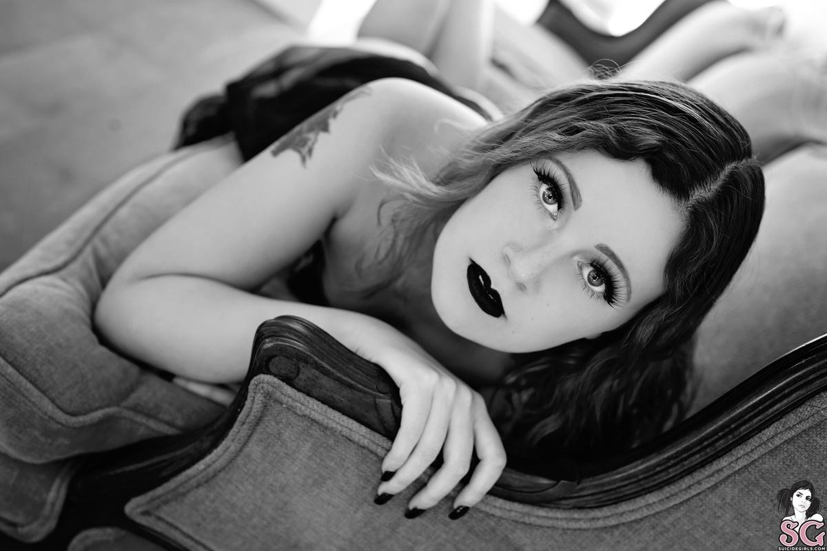 bantherknox-classicgirl-11.jpg
