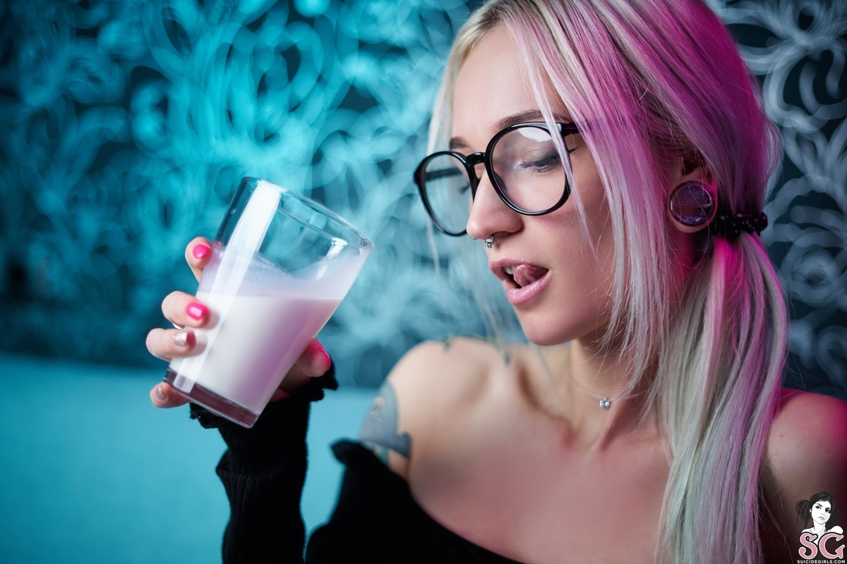 juliatyki-milkmess-05.jpg