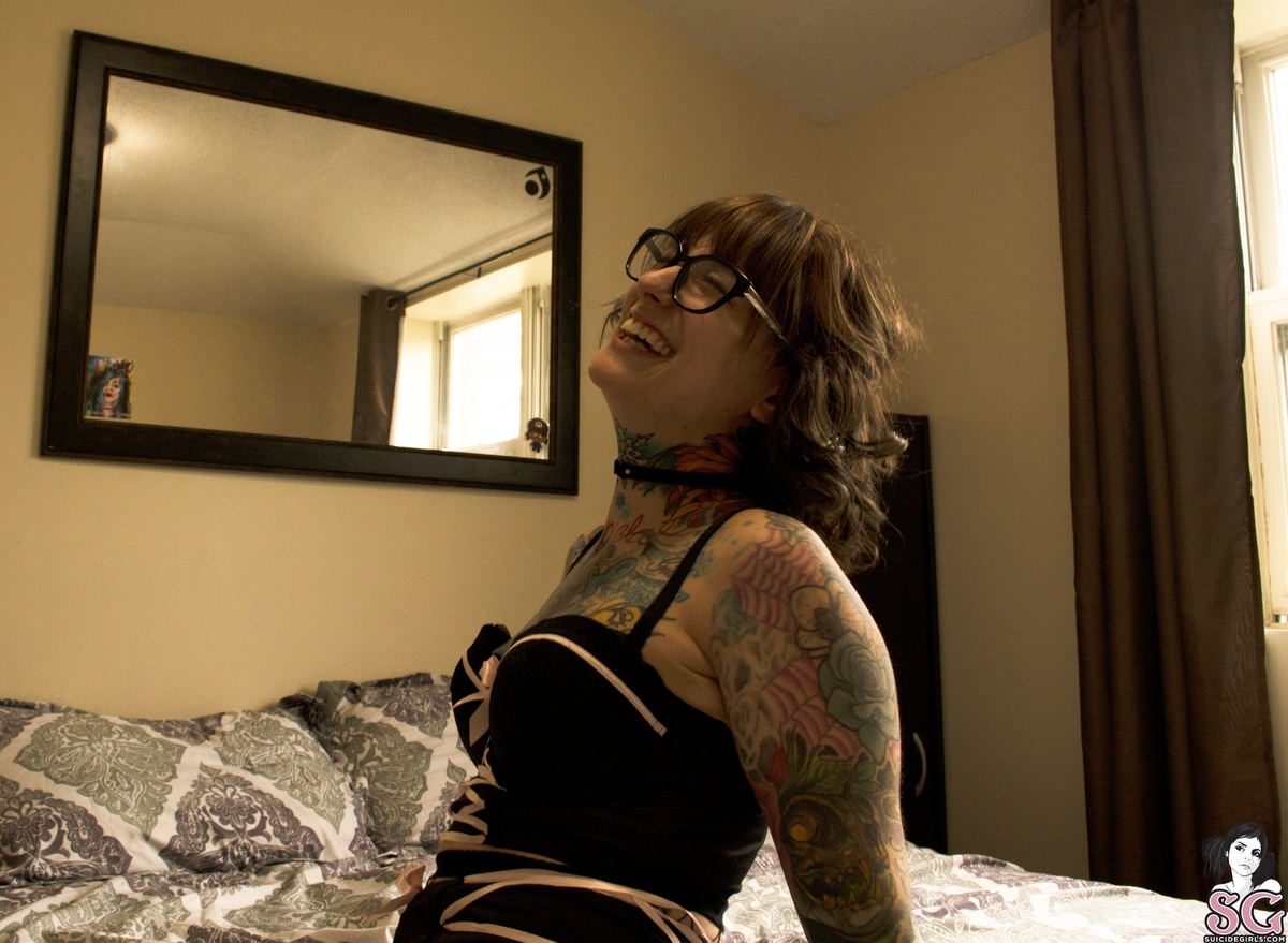 jessacat-cinnamonpoptart-01.jpg
