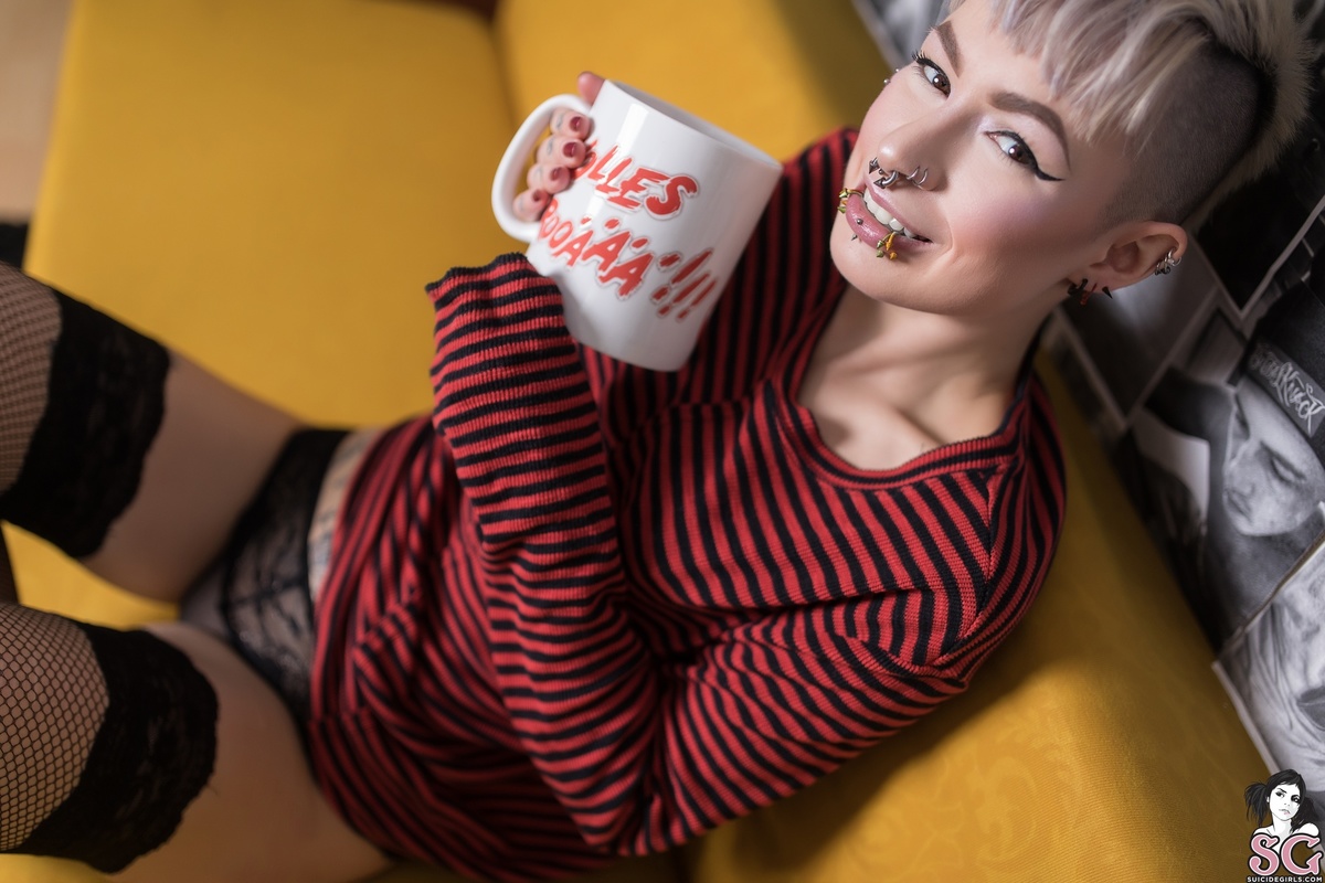 triztaess-teawithtriz-03.jpg