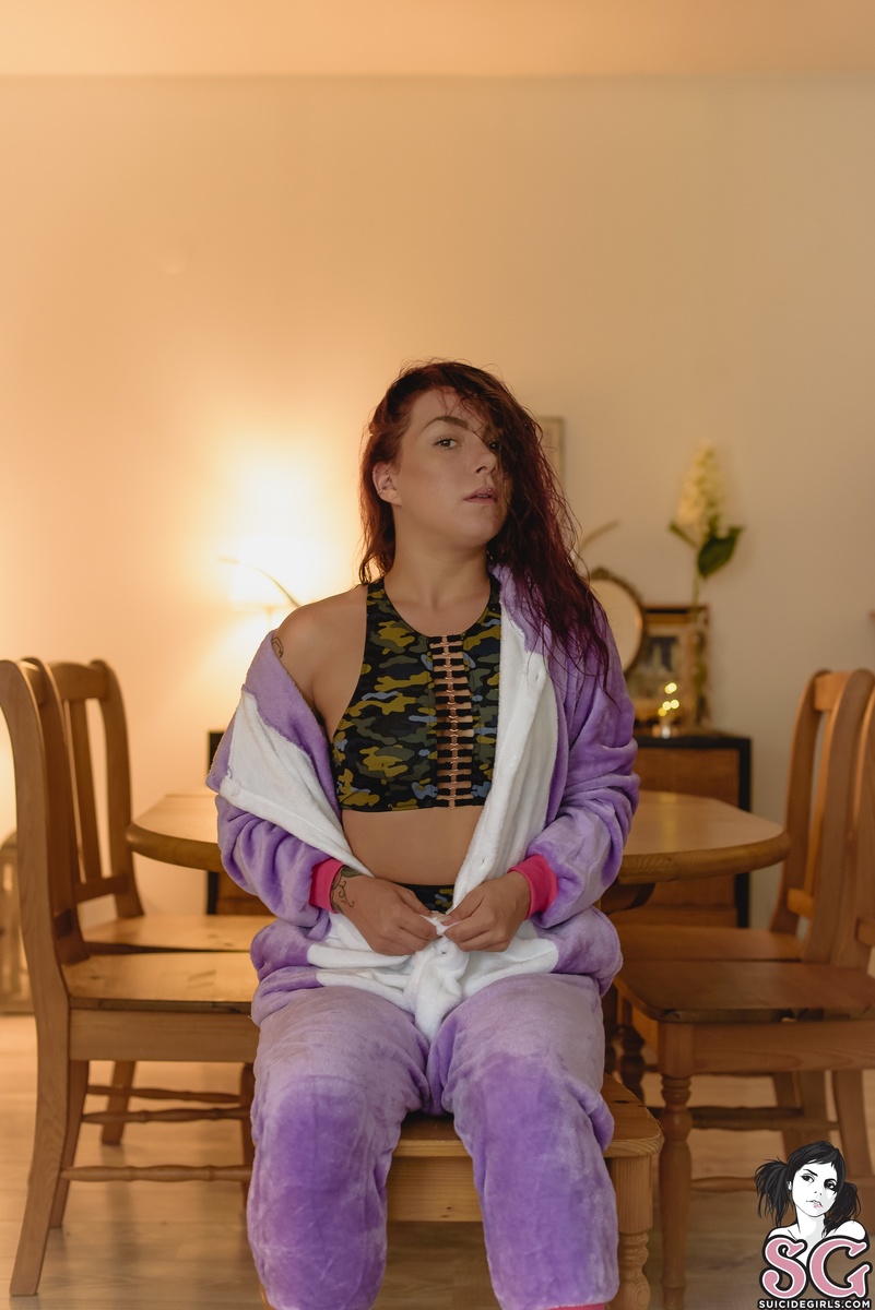 sophiedingreville91-purpleunicorn-03.jpg