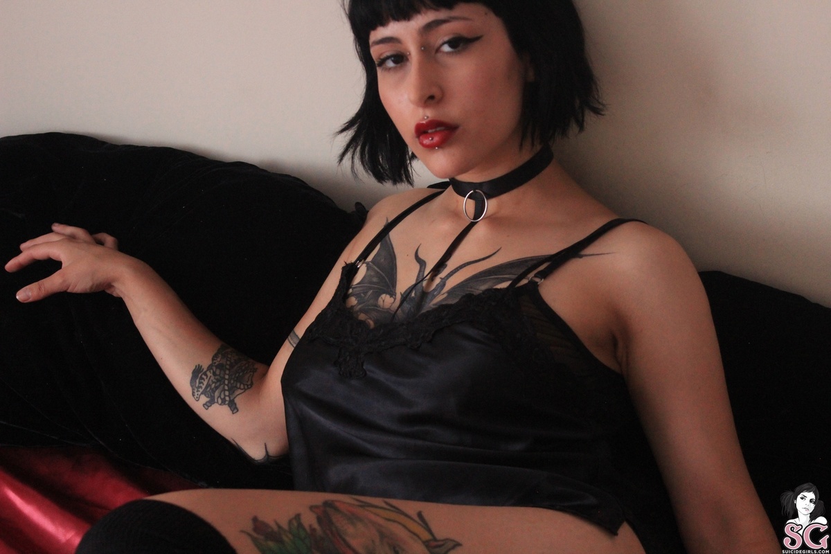 awkred-worship-01.jpg
