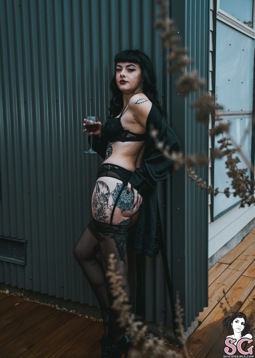 etherbunny-striporama-03.jpg