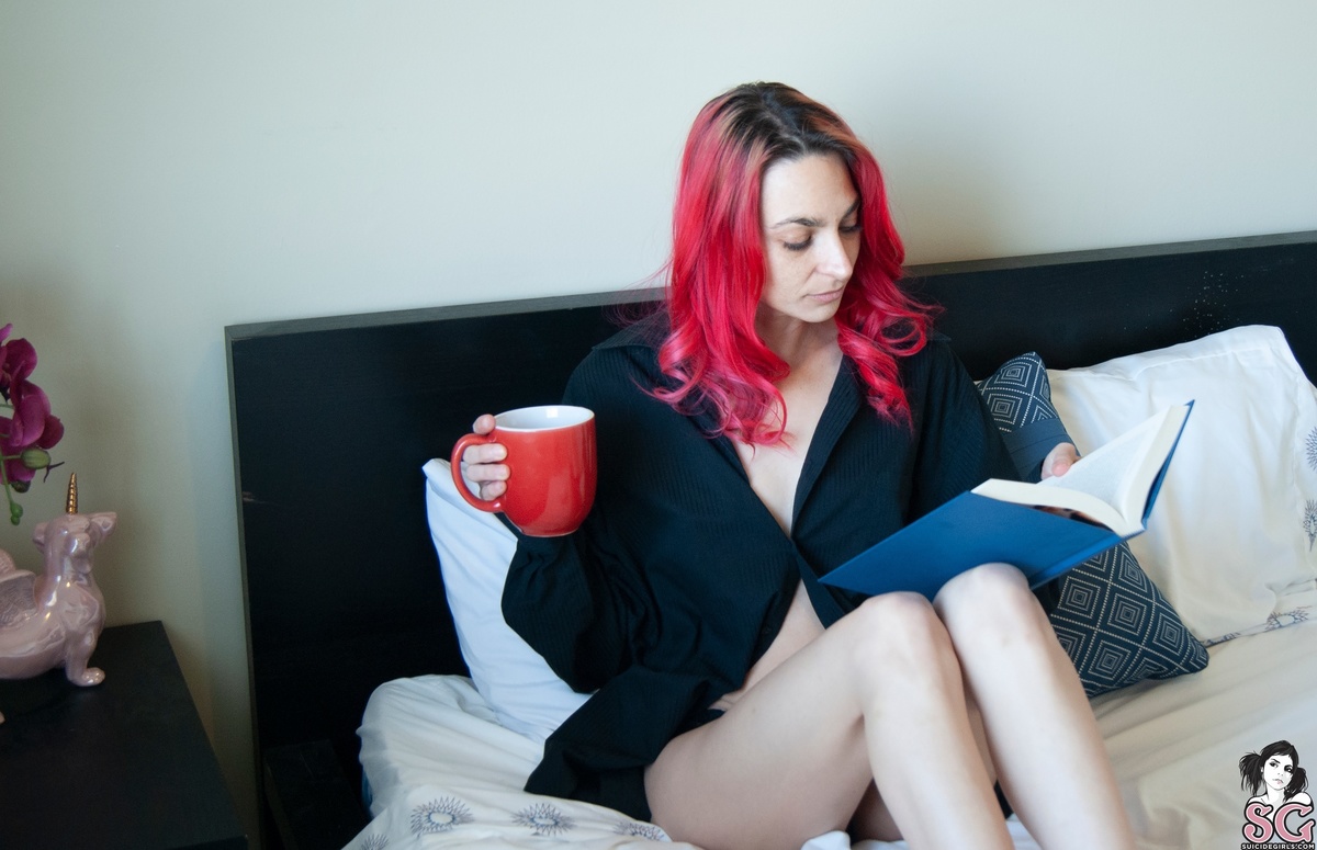 poshallen-coffeeknowledgeandnudes-13.jpg