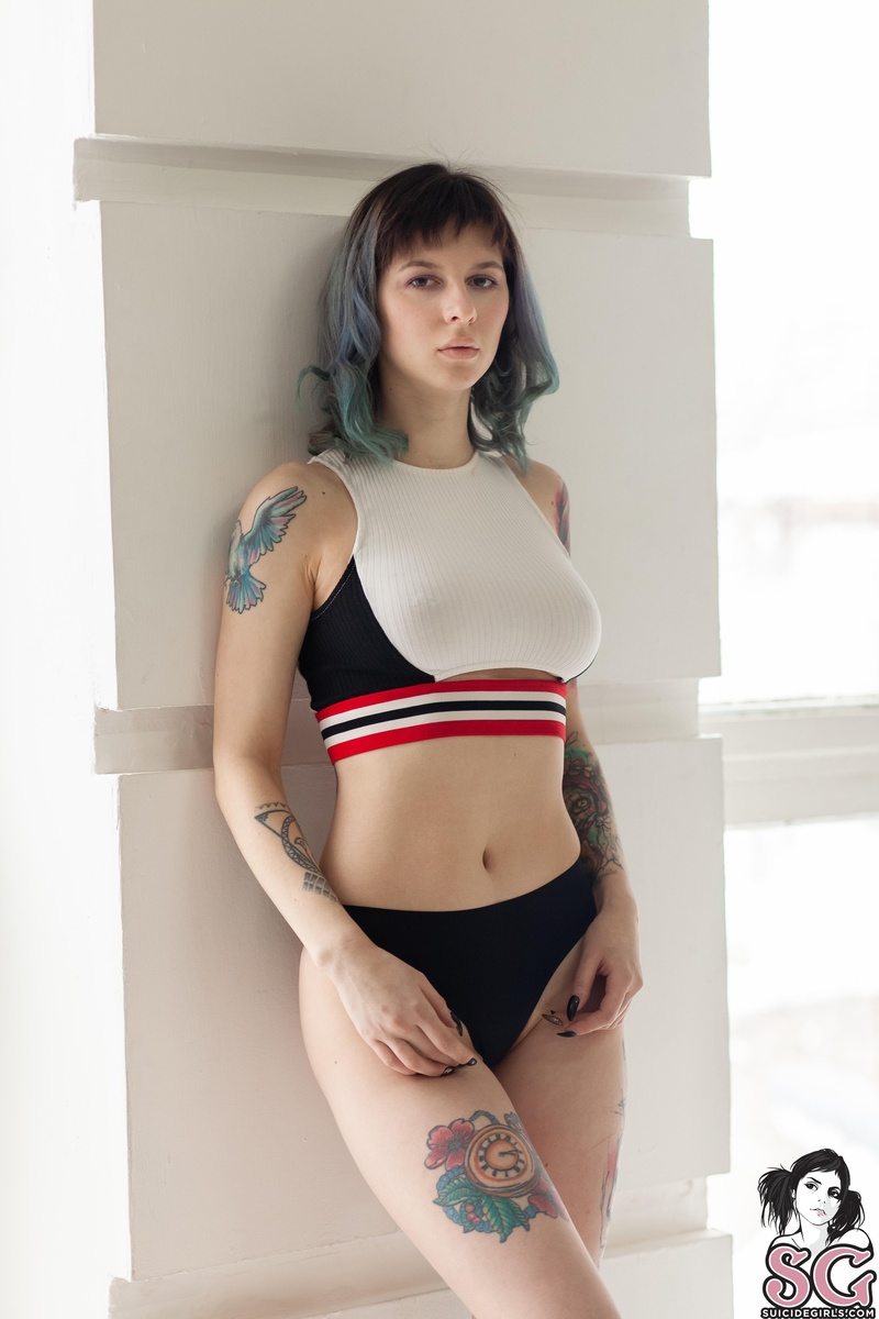 loribax-bluemorning-01.jpg