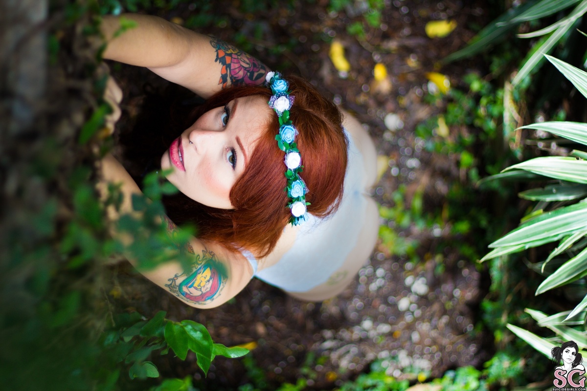 lolamoon-doyoubelieveinfairies-01.jpg