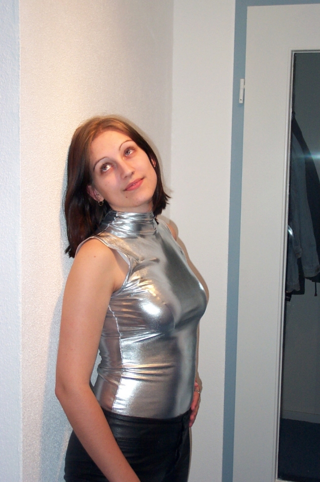 Hotpoekie Silver Top