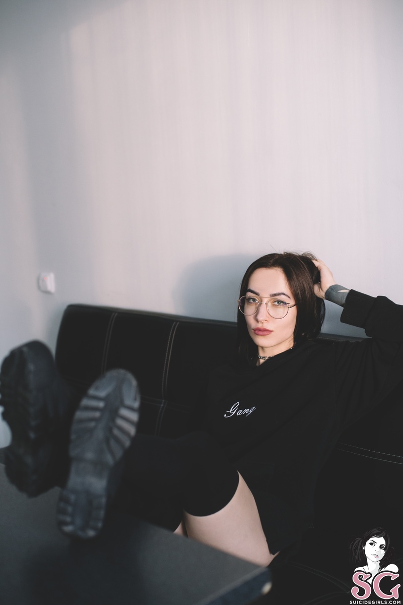 noshame-darkplanet-01.jpg