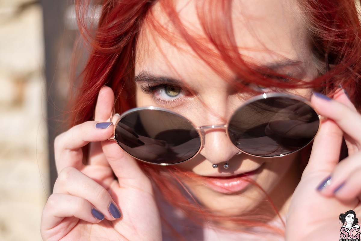 ivylina-wet-03.jpg