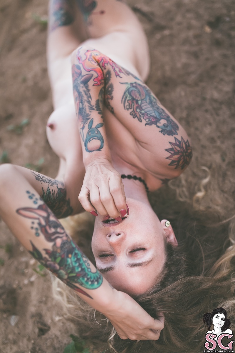 yayavader-dirtyfield-29.jpg