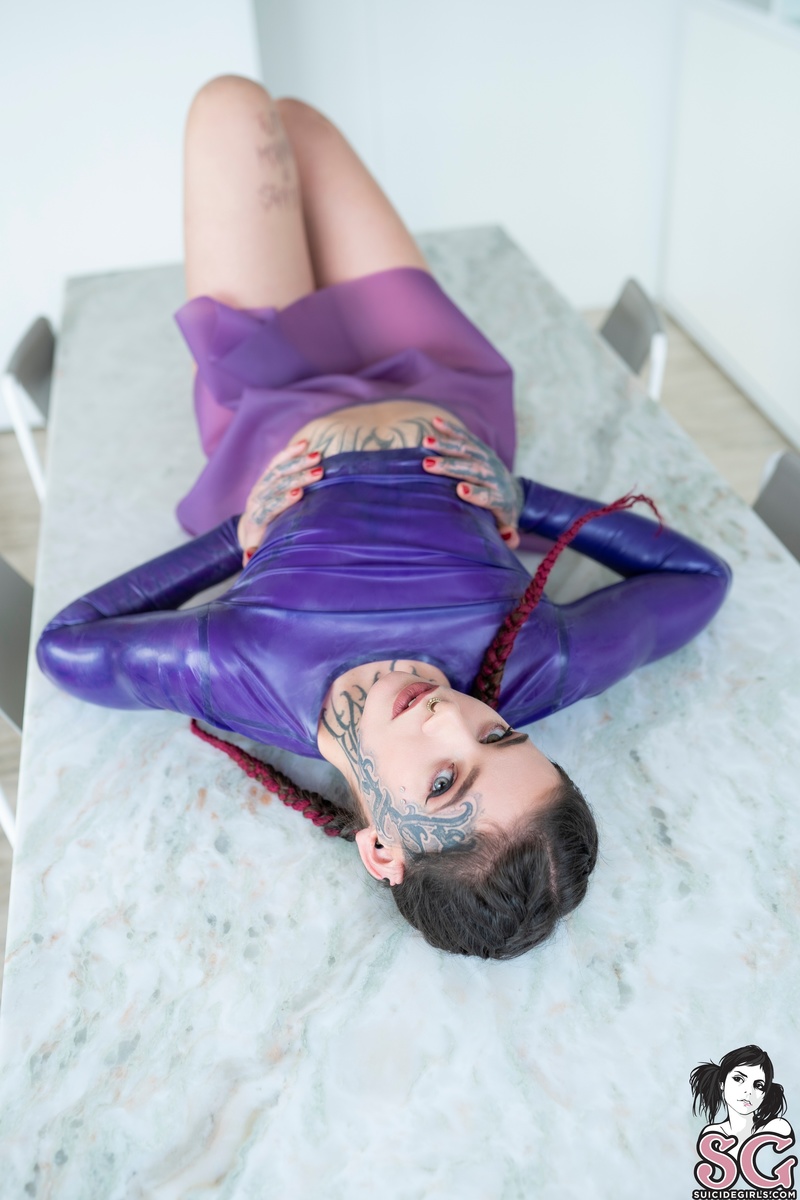 numa-ladylatex-07.jpg
