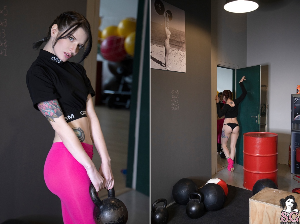lauretta-letsgetphysical-07.jpg