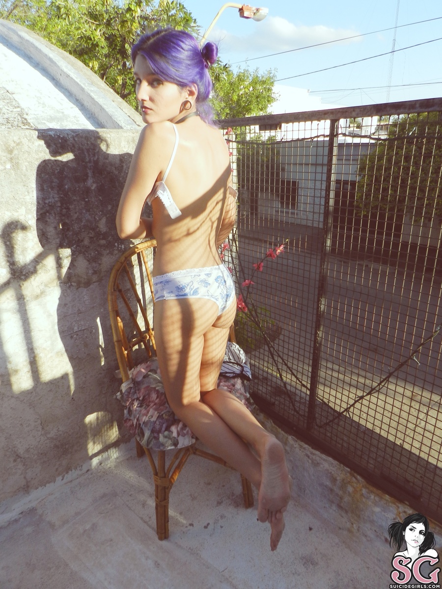 suirensuicide-outsider-23.jpg