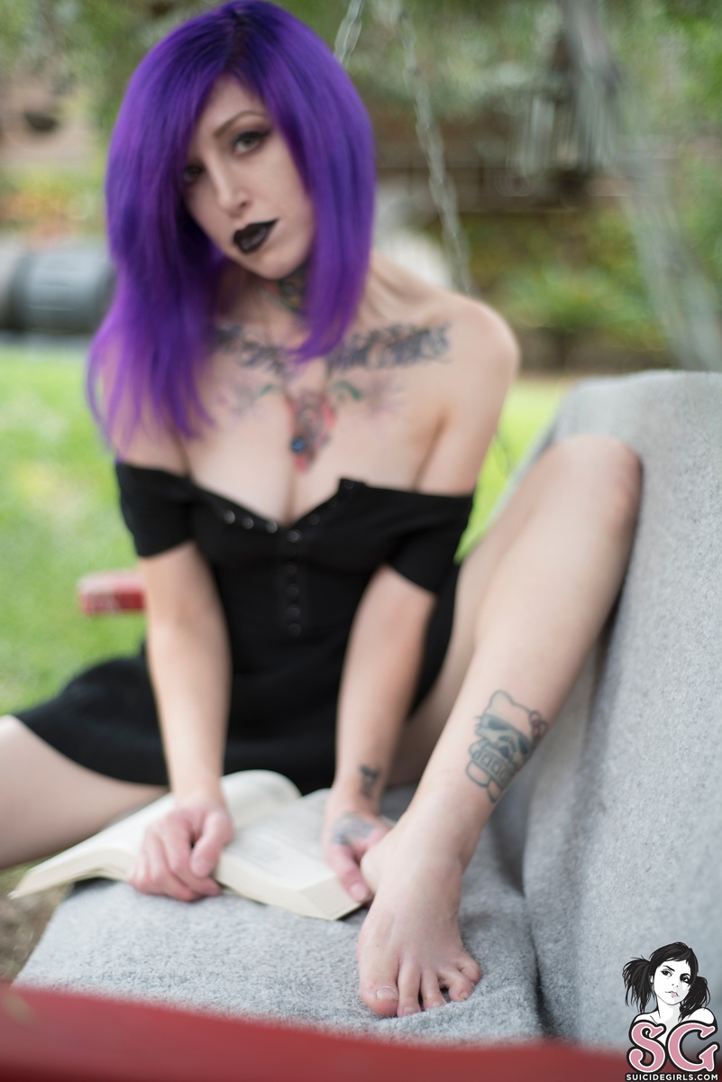 arsenicstar-houseofleaves-03.jpg