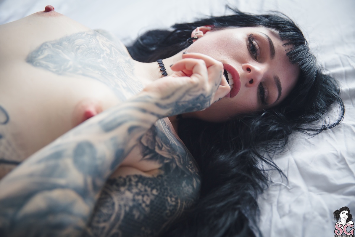 penny-areyouafraidofthedark-21.jpg