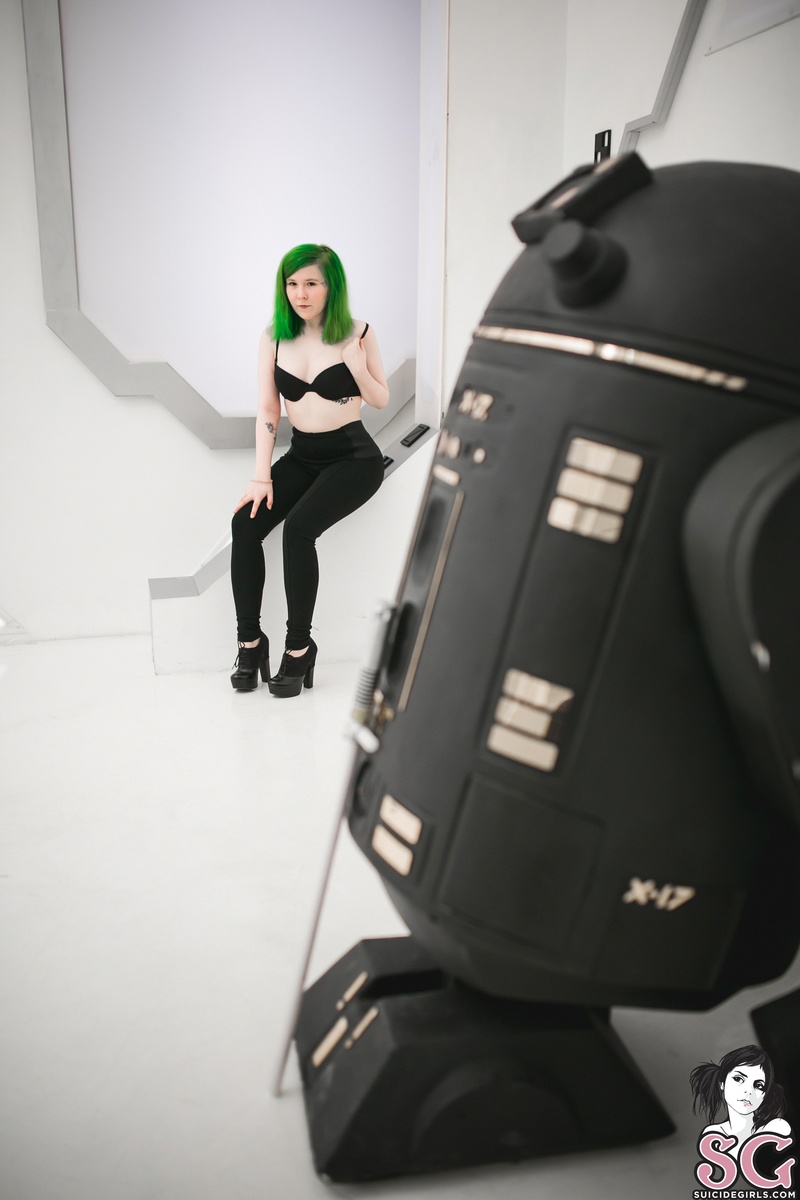 senya-fangirlsw-03.jpg