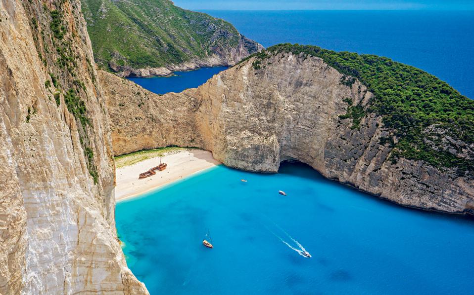 navagio.jpg