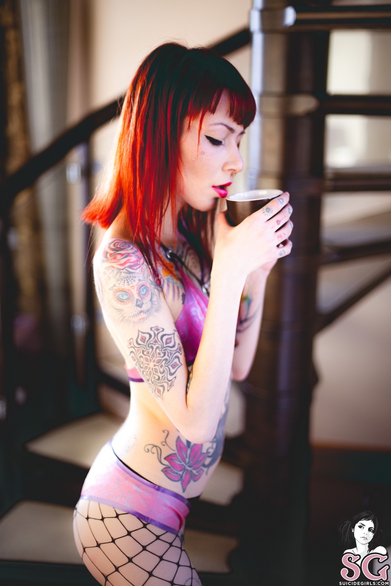 juhconnie-wednesdaywewearpink-05.jpg