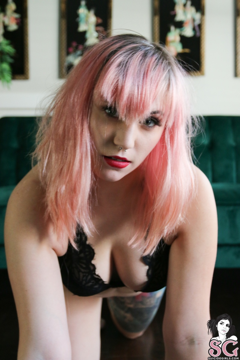 manic-theprettyreckless-05.jpg