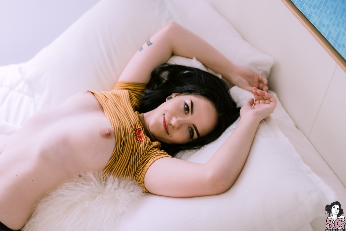 crimez-bumblebae-19.jpg