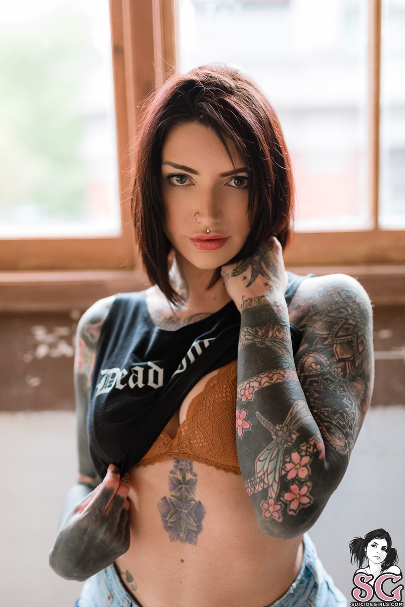 helenjade-lovemeless-11.jpg