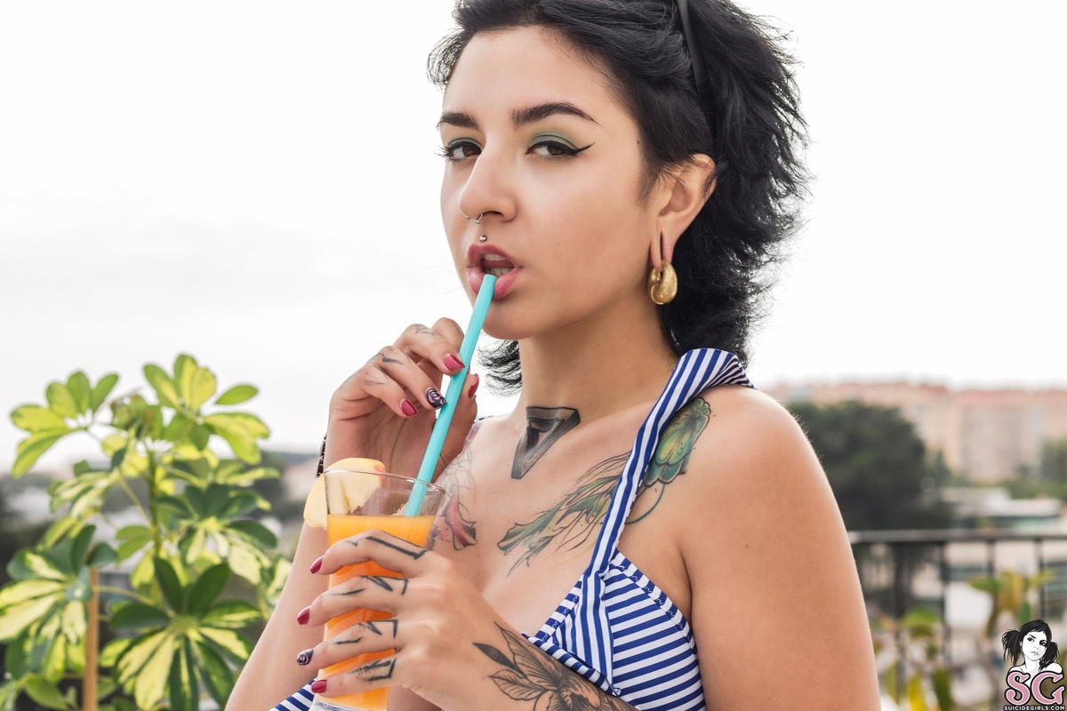 evalareina-livre-07.jpg
