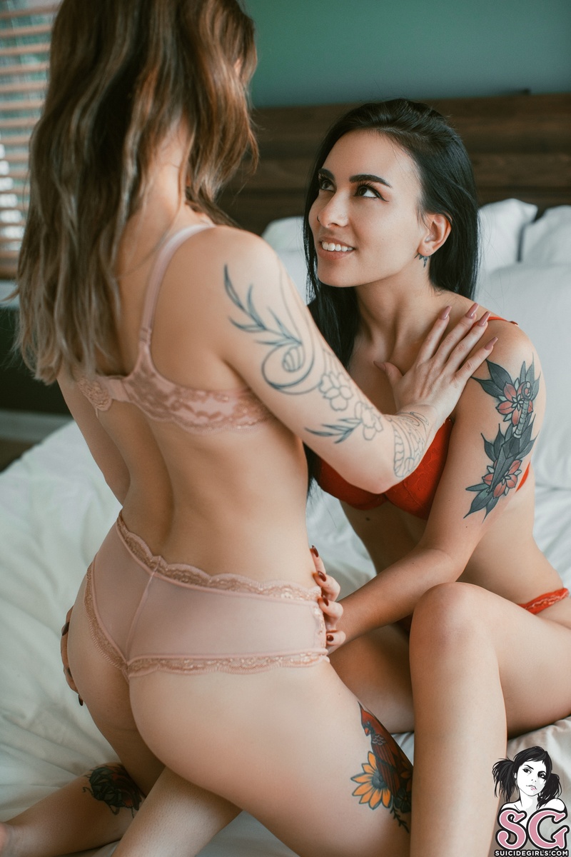 blodvy-lookatme-03.jpg
